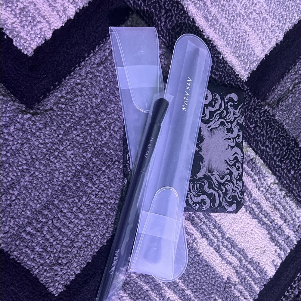 Mary Kay 2 Eye Blending Brush Set